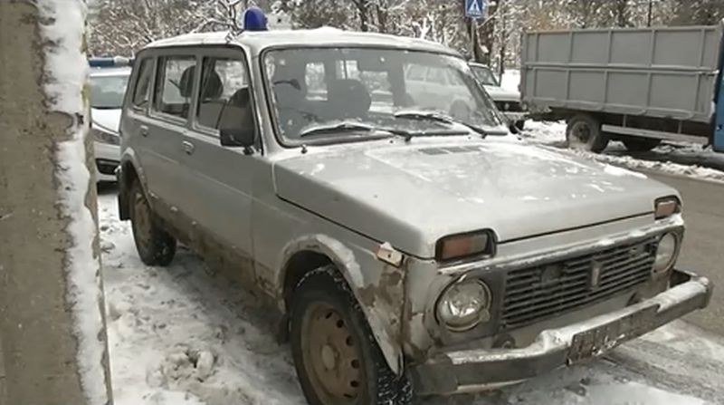 Джип блъсна патрулка след гонка, шофьорът се оказа мъртвопиян ВИДЕО