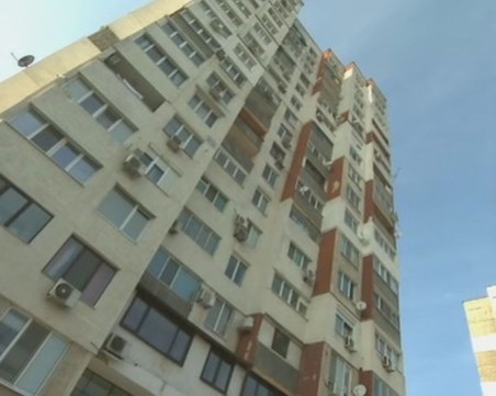 Барикадиралият се мъж готов да се самоубие, но не и да влезе в затвора