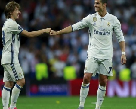 Модрич печели 