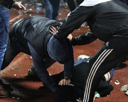 Масов бой в столицата заради момиче! Седем души са пострадали