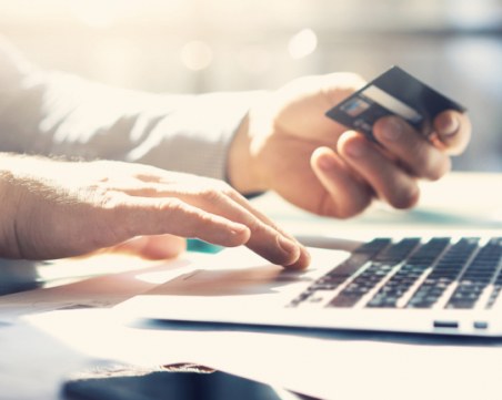 Отпадат ограничения за онлайн търговията в чужбина