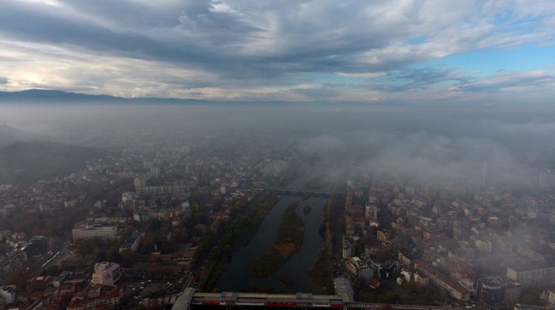 И днес дишаме опасно мръсен въздух в Пловдив СНИМКИ