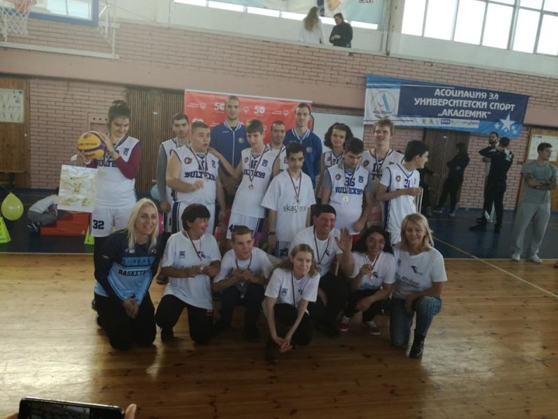 Специалният отбор на Академик Бултекс 99 спечели турнира Спешъл Олимпикс