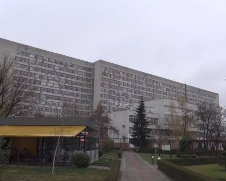 Болница в Пловдив не може да изпише двама пациенти, защото нямат роднини ВИДЕО