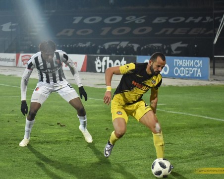 Ботев удари Локо на Лаута с гол шедьовър на Неделев ВИДЕО