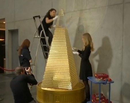 Най-скъпото коледно дърво в света се намира в Мюнхен