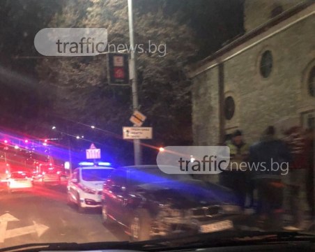 Катастрофа задръсти булевард “6-и септември“ СНИМКИ