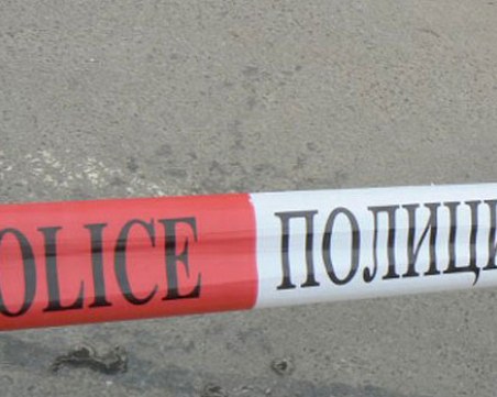 Откриха труп на грък под стълбище в Горна Оряховица