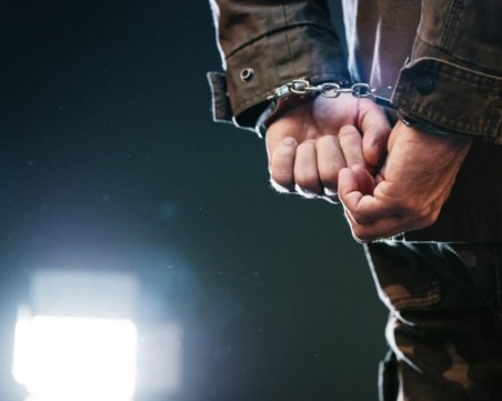 Пловдивчанин се промъкна в болница и сви мобилен телефон