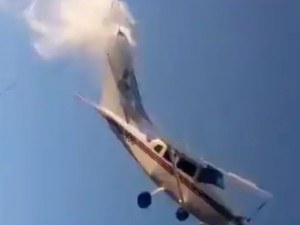 Самолет се разби в къща в Мексико, четирима са загинали