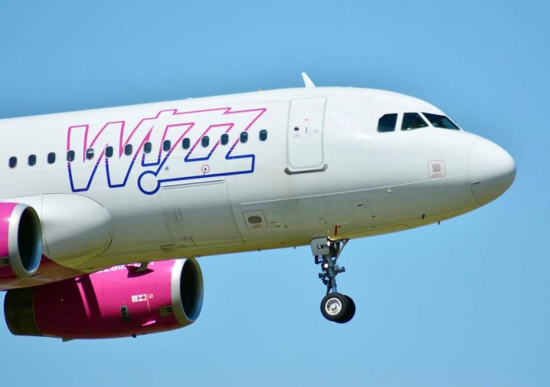 Wizz Air предупреждава за фалшив сайт, използващ името на компанията