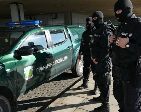 МВР разпространи кадри от посрещането на Николай Банев ВИДЕО и СНИМКИ