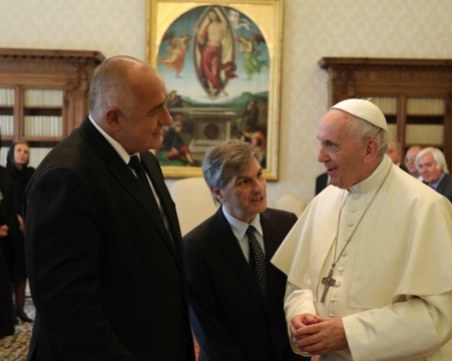 Папата идва у нас през май