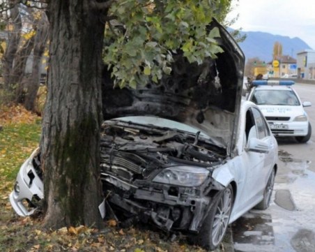 19-годишно момче загина при тежка катастрофа на пътя Добрич-Варна