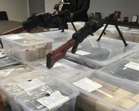 Постоянен арест за двамата задържани за бойния “Арсенал“