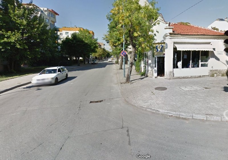 Пловдивски бизнесмен напръска със спрей полицай в Кючука, осъмна в ареста