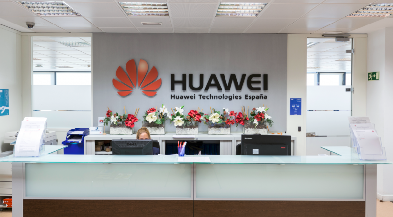 Япония на път да блокира Huawei