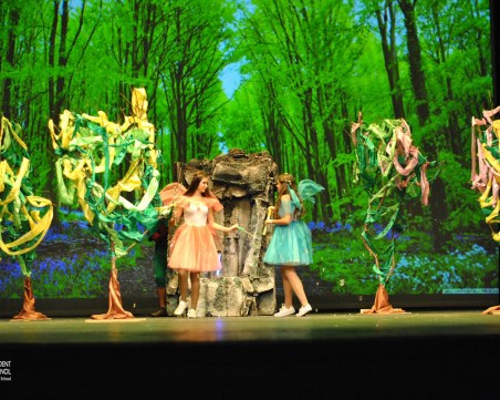 Ученици от Английската помогнаха на пловдивчанина Боян Бонев СНИМКИ