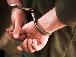 Крадец нападна и обра момче в двора на училище, задигна му 50 лева