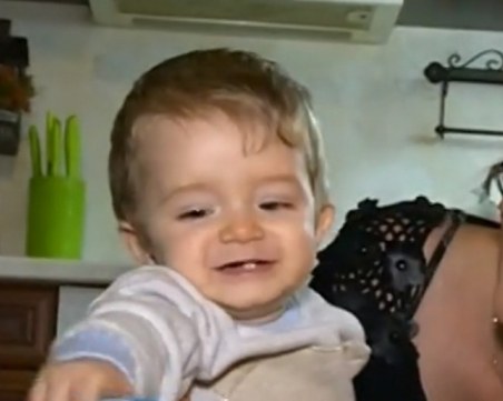 Българчето, което се роди на борда на самолет, отива да живее в Колумбия ВИДЕО