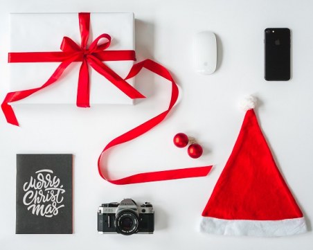 Етично?! Приканват възрастни хора с подаръци да посетят презентация на скъпи продукти