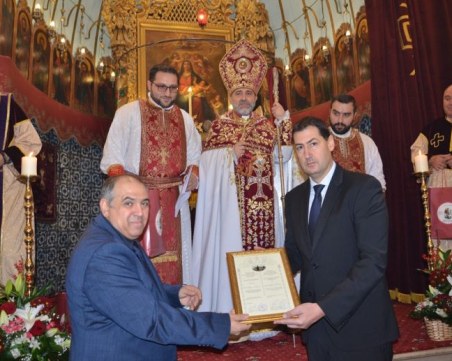 Кметът Тотев с отличие по повод годишнина на арменската църква “Сурп Кеворк“