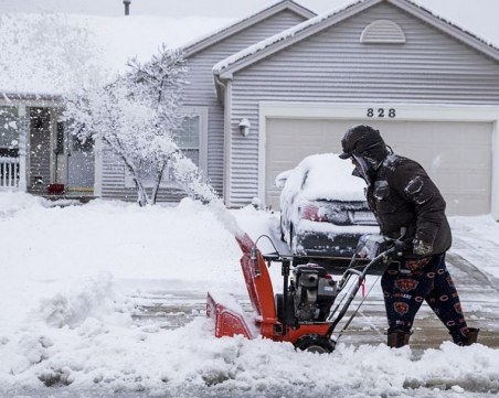 Снежни бури блокираха югоизточните райони на САЩ