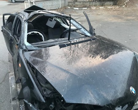 Това е останало от BMW-то, в което загинаха трима СНИМКИ