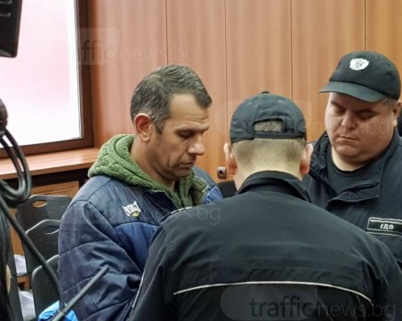 Докараха рейнджъра, убил Десислава, окован с вериги