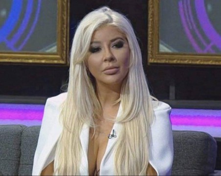 Андреа се защити, след като неин колаж “взриви“ социалните мрежи