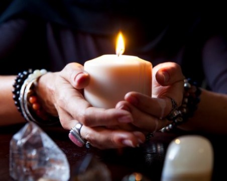 Баба даде 33 000 лева, за да й развалят магия