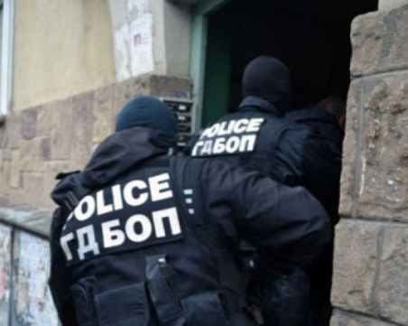 ГДБОП разби престъпна група за трафик на хора