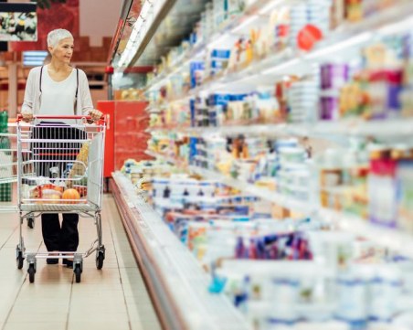 Колко души работят в 7-те най-големи търговски вериги у нас и колко пари са инвестирани?