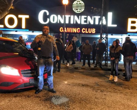 Мечтана Коледа: Пловдивчанин се прибра с луксозен мерцедес, още трима ще го последват СНИМКИ