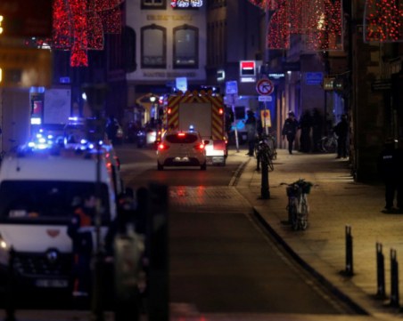 Втора жертва на стрелбата в Страсбург, чуват се нови изстрели
