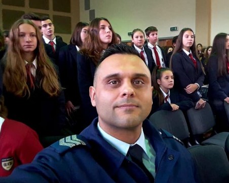 Полицаят, спасил дете в Пловдив, получи почетно отличие за героизъм СНИМКИ