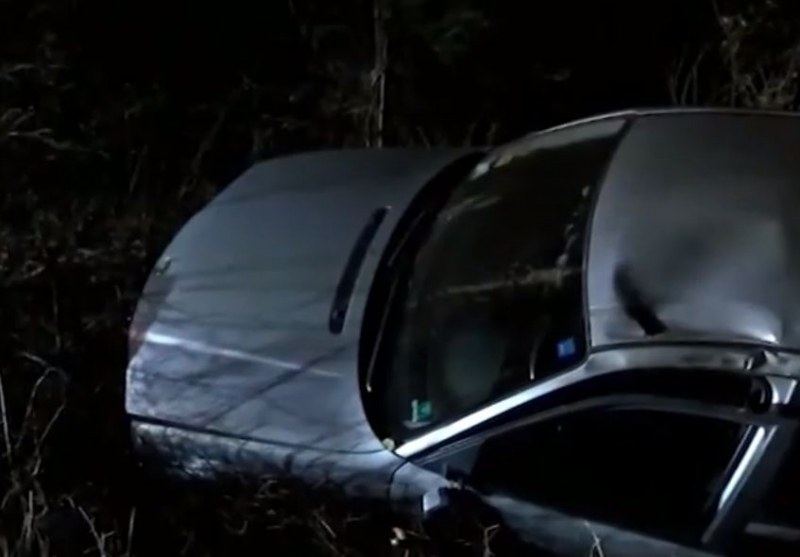 Пиян шофьор се блъсна в дървета и се преобърна край Казанлък, оцеля