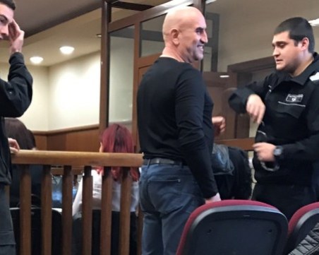 Запалиха къщата на един от свидетелите срещу Ценко Чоков