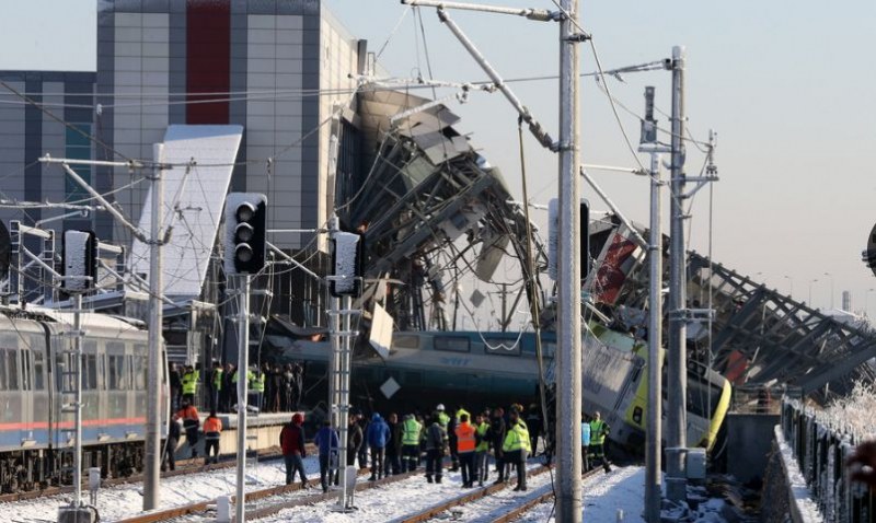Няма данни за пострадали българи при влаковата катастрофа в Анкара