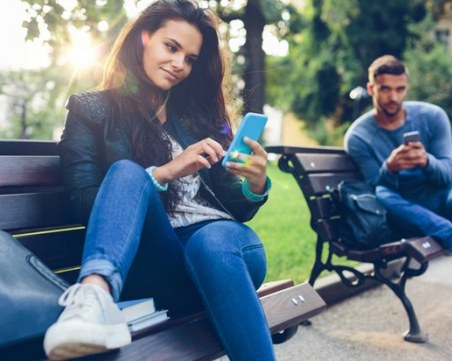 4 начина, по които Facebook саботира връзката ви