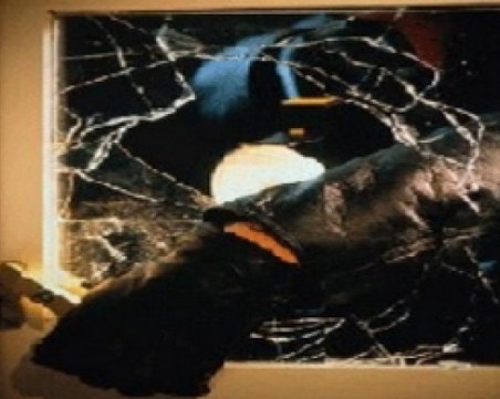 Бандити избягаха с касата на супермаркет в Кючука