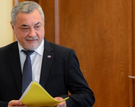 Номинираха Валери Симеонов за 