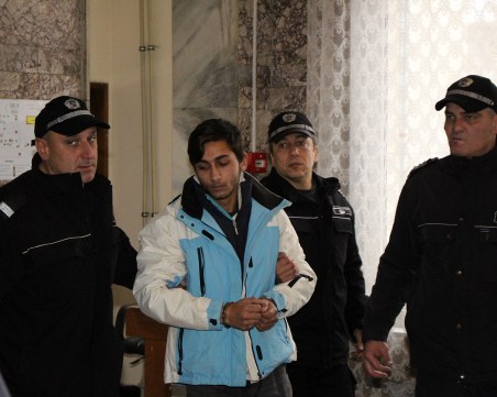 18-годишният ром, изнасилил и убил баба Петранка, едва не взел и втора жертва