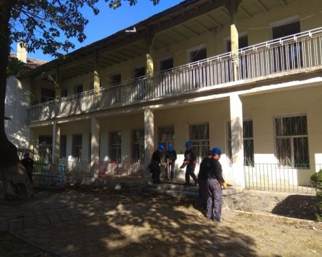 ЕК дава още 210 млн. лева на България за ремонт на училища и детски градини