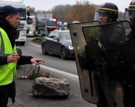 Шофьор загина заради протест на “жълтите жилетки“ в Белгия