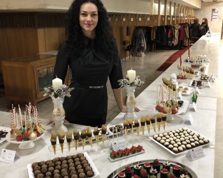 Благотворителен бал събра средства за малчугани с детска церебрална парализа СНИМКИ