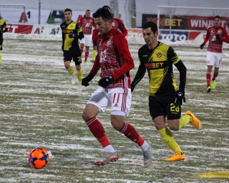 Ботев загуби на ски пистата на Армията ВИДЕО