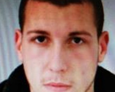 Ето го 23-годишният шофьор, блъснал полицай в София