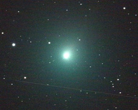 Коледна комета ще озари небето тази нощ