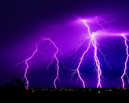 Мълнии удариха остров Крит, убиха 20 овце